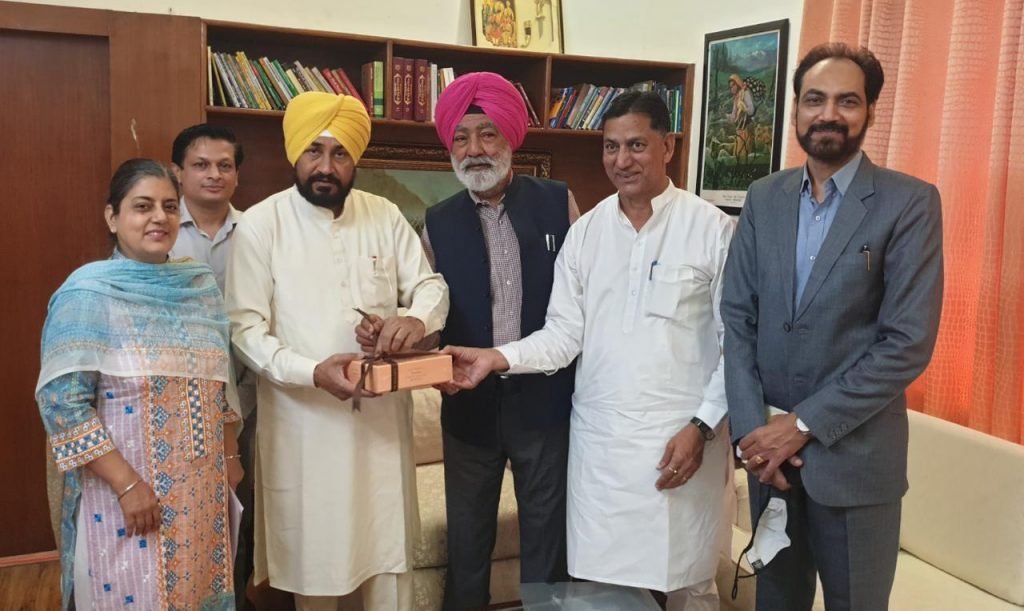 PUNJAB CM ANNOUNCES FINANCIAL RELIEF OF RS. 3100 EACH FOR ALL CONSTRUCTION WORKERS REGISTERED WITH BOCW WELFARE BOARD