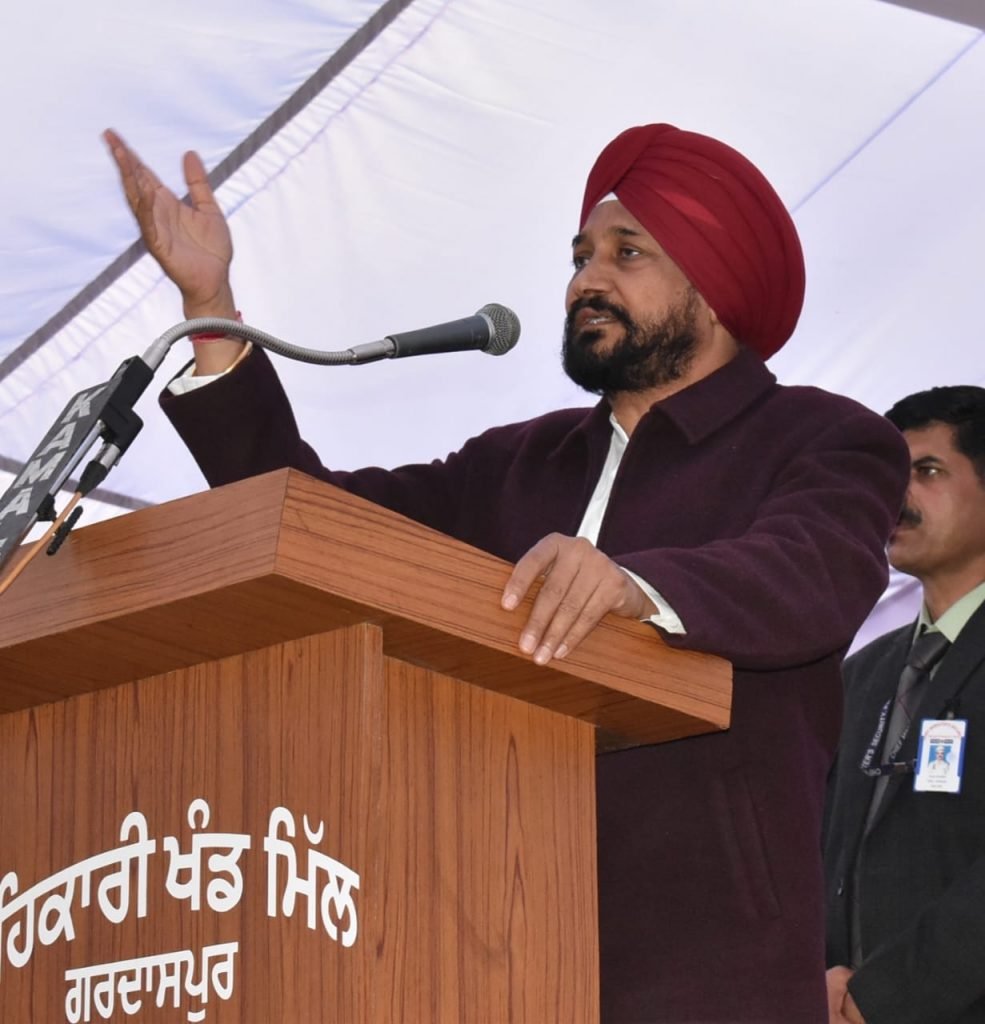 ਪ੍ਰਧਾਨ ਮੰਤਰੀ ਮੋਦੀ ਵੱਲੋਂ ਕਾਨੂੰਨ ਰੱਦ ਦਾ ਐਲਾਨ ਜਿਨਾਂ ਚਿਰ ਹਕੀਕਤ ’ਚ ਨਹੀਂ ਬਦਲਦਾ ਉਦੋਂ ਤੱਕ ਚੌਕਸ ਰਹਿਣ ਦੀ ਲੋੜ – ਮੁੱਖ ਮੰਤਰੀ ਚਰਨਜੀਤ ਸਿੰਘ ਚੰਨੀ