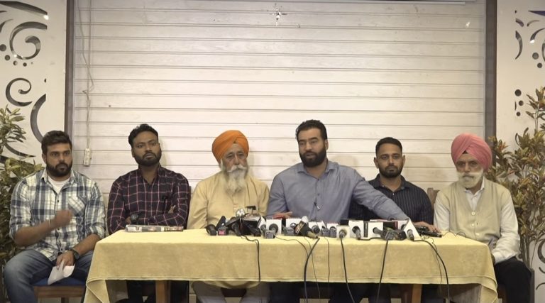 ਵੱਡੀ ਖ਼ਬਰ : ਪੰਜਾਬ ਪੁਲਿਸ ਵਿਚ ਹੋਈਆਂ ਭਰਤੀਆਂ ਵਿਚ ਵੱਡੀ ਧਾਂਦਲੀ, 300 ਲੋਕਾਂ ਦੀ ਭਰਤੀ, ਇਕ ਵੀ ਪੰਜਾਬੀ ਨਹੀਂ, 5 ਡੀਐਸਪੀ, 44 ਇੰਸਪੈਕਟਰ, 21 ਸਬਇੰਸਪੈਕਟਰ, 40 ਏਐਸਆਈ, 78 ਹੈੱਡ ਕਾਂਸਟੇਬਲ ਤੇ 112 ਕਾਂਸਟੇਬਲ