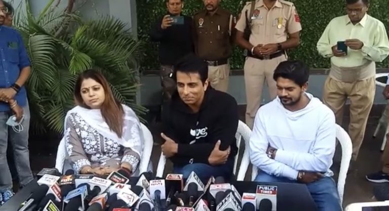 Actor Sonu Sood announced that he will not contest elections from Punjab.