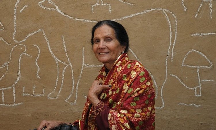 ਸੁਖਜਿੰਦਰ ਸਿੰਘ ਰੰਧਾਵਾ ਤੇ ਪਰਗਟ ਸਿੰਘ ਵੱਲੋਂ ਲੋਕ ਗਾਇਕਾ ਗੁਰਮੀਤ ਬਾਵਾ ਦੇ ਦੇਹਾਂਤ ਉਤੇ ਡੂੰਘੇ ਦੁੱਖ ਦਾ ਪ੍ਰਗਟਾਵਾ