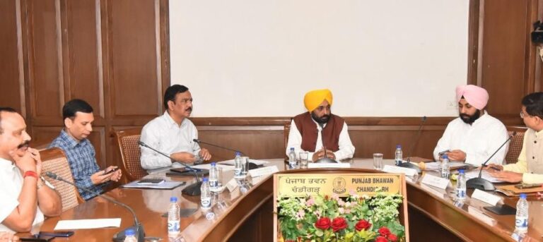 ਭਗਵੰਤ ਮਾਨ ਨੇ ਵੱਖ ਵੱਖ ਮਾਧਿਅਮਾਂ ਰਾਹੀਂ ਗੁਰਬਾਣੀ ਕੀਰਤਨ ਦੇ ਪ੍ਰਸਾਰਣ ਲਈ ਪੰਜਾਬ ਸਰਕਾਰ ਨੂੰ ਇਜਾਜ਼ਤ ਦੇਣ ਲਈ ਸ੍ਰੋਮਣੀ ਗੁਰਦੁਆਰਾ ਪ੍ਰਬੰਧਕ ਕਮੇਟੀ ਨੂੰ ਕੀਤੀ ਅਪੀਲ