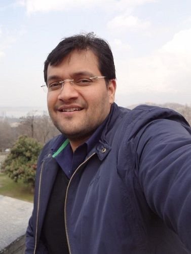 ਕਰਨ ਮਲਹੋਤਰਾ ਵਿਕੀ, ਕੱਦ, ਉਮਰ, ਪਤਨੀ, ਪਰਿਵਾਰ, ਜੀਵਨੀ ਅਤੇ ਹੋਰ