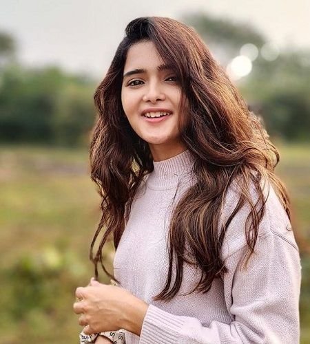 ਪੂਜਾ ਪਾਂਡੇ ਵਿਕੀ, ਕੱਦ, ਉਮਰ, ਬੁਆਏਫ੍ਰੈਂਡ, ਪਰਿਵਾਰ, ਜੀਵਨੀ ਅਤੇ ਹੋਰ