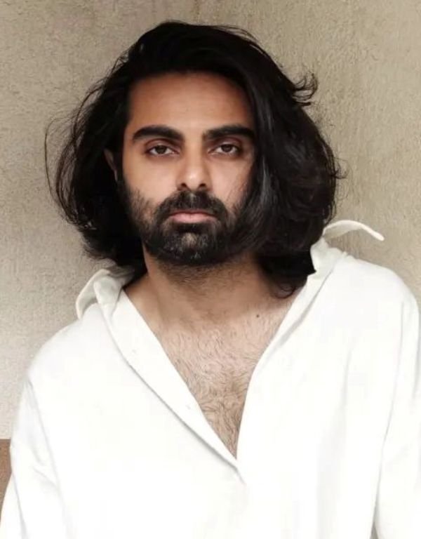 ਅਕਾਸ਼ਦੀਪ ਅਰੋੜਾ ਵਿਕੀ, ਕੱਦ, ਉਮਰ, ਪ੍ਰੇਮਿਕਾ, ਪਰਿਵਾਰ, ਜੀਵਨੀ ਅਤੇ ਹੋਰ ਬਹੁਤ ਕੁਝ