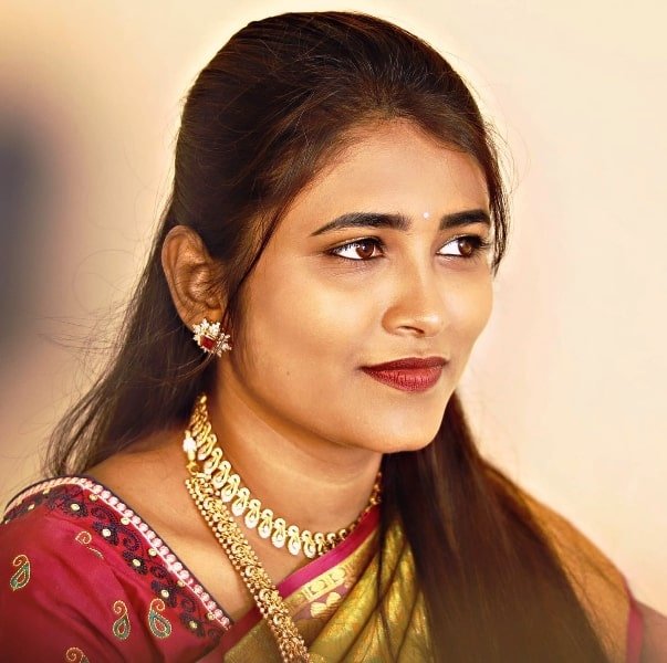 ਗੀਤੂ ਰਾਇਲ ਵਿਕੀ, ਕੱਦ, ਉਮਰ, ਪਤੀ, ਪਰਿਵਾਰ, ਜੀਵਨੀ ਅਤੇ ਹੋਰ ਬਹੁਤ ਕੁਝ