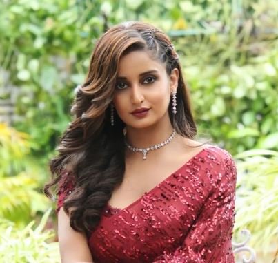 ਸੰਭਾਵਨਾ ਮੋਹੰਤੀ ਵਿਕੀ, ਕੱਦ, ਉਮਰ, ਬੁਆਏਫ੍ਰੈਂਡ, ਪਤੀ, ਪਰਿਵਾਰ, ਜੀਵਨੀ ਅਤੇ ਹੋਰ ਬਹੁਤ ਕੁਝ