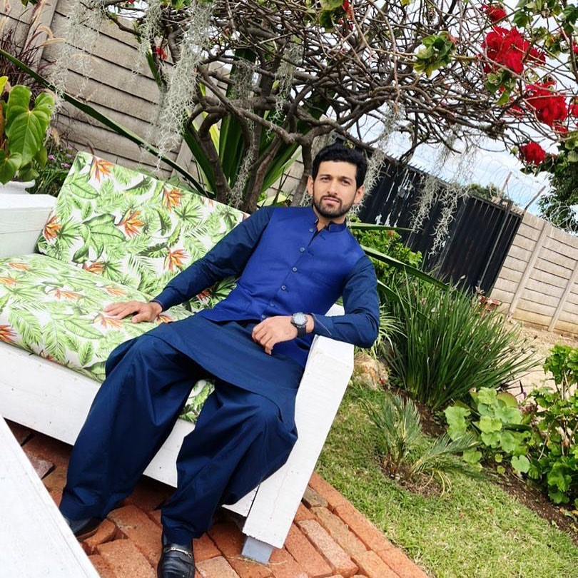 ਸਿਕੰਦਰ ਰਜ਼ਾ ਵਿਕੀ, ਕੱਦ, ਉਮਰ, ਪ੍ਰੇਮਿਕਾ, ਪਤਨੀ, ਬੱਚੇ, ਪਰਿਵਾਰ, ਜੀਵਨੀ ਅਤੇ ਹੋਰ ਬਹੁਤ ਕੁਝ