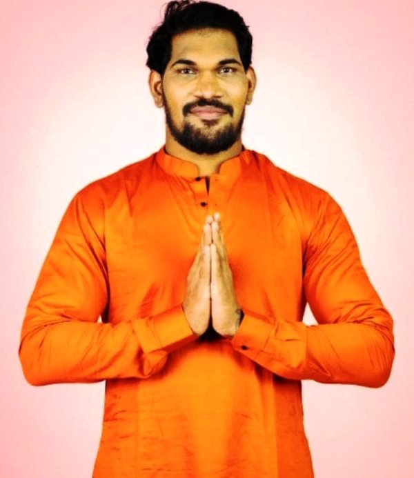 ਯੋਗੇਸ਼ ਜਾਧਵ ਵਿਕੀ, ਕੱਦ, ਉਮਰ, ਪ੍ਰੇਮਿਕਾ, ਪਰਿਵਾਰ, ਜੀਵਨੀ ਅਤੇ ਹੋਰ