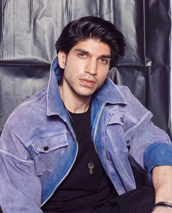 ਕਰਨ ਮਹਿਤਾ ਵਿਕੀ, ਉਮਰ, ਪ੍ਰੇਮਿਕਾ, ਪਰਿਵਾਰ, ਜੀਵਨੀ ਅਤੇ ਹੋਰ