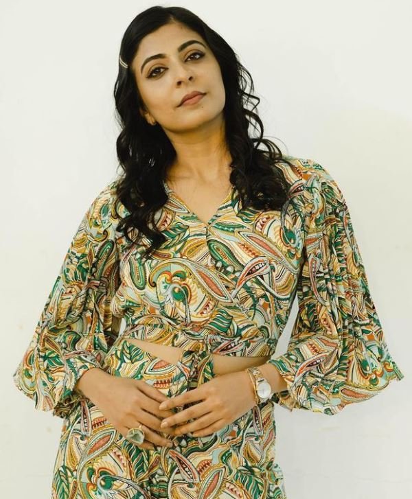 ਲਿਓਨਾ ਲਿਸ਼ੋਏ ਵਿਕੀ, ਉਮਰ, ਬੁਆਏਫ੍ਰੈਂਡ, ਪਰਿਵਾਰ, ਜੀਵਨੀ ਅਤੇ ਹੋਰ