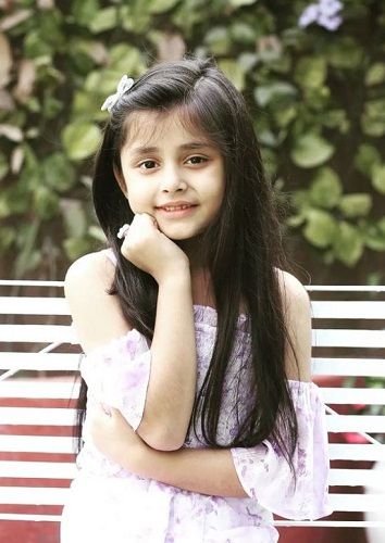 ਰਿਜ਼ਾ ਚੌਧਰੀ ਵਿਕੀ, ਉਮਰ, ਪਰਿਵਾਰ, ਜੀਵਨੀ ਅਤੇ ਹੋਰ