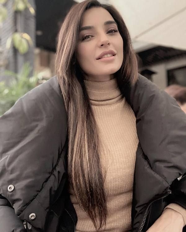 ਸਾਦੀਆ ਖਾਨ ਵਿਕੀ, ਉਮਰ, ਬੁਆਏਫ੍ਰੈਂਡ, ਪਰਿਵਾਰ, ਜੀਵਨੀ ਅਤੇ ਹੋਰ