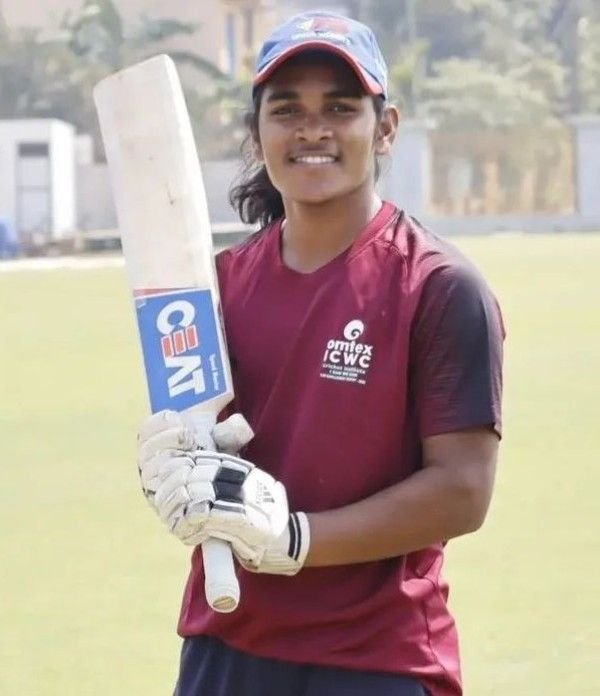 ਸਿਮਰਨ ਸ਼ੇਖ ਵਿਕੀ, ਕੱਦ, ਉਮਰ, ਪਰਿਵਾਰ, ਜੀਵਨੀ ਅਤੇ ਹੋਰ