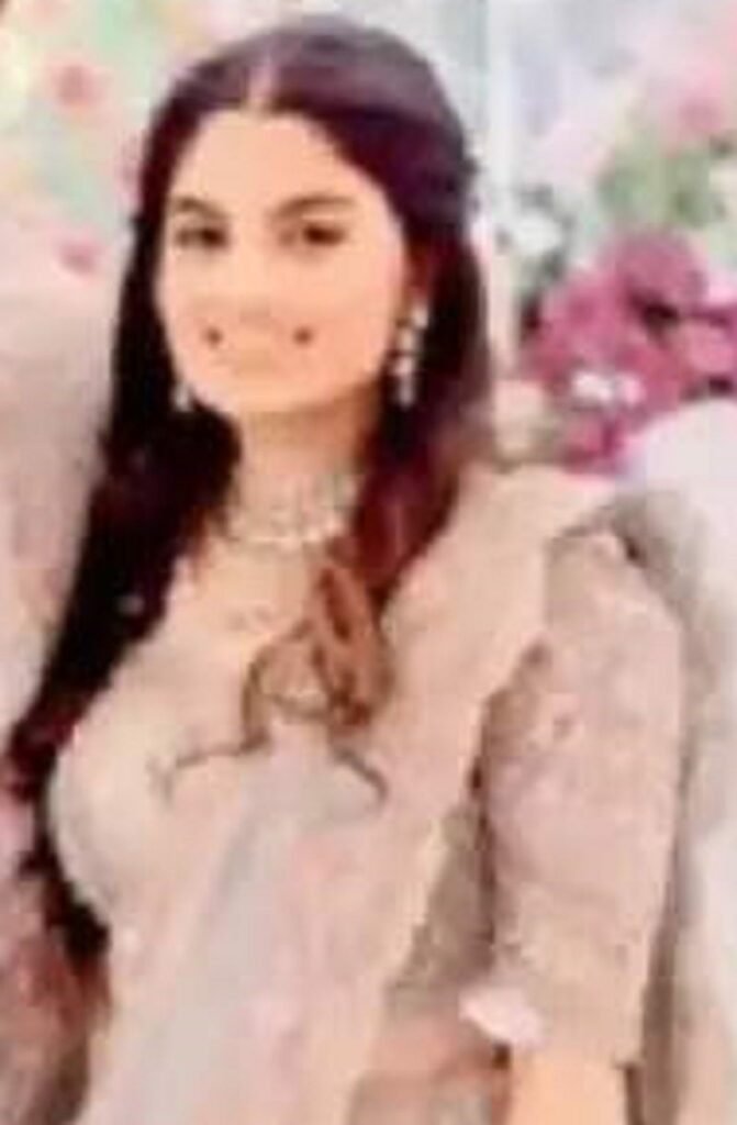 ਦੀਵਾ ਜ਼ਮੀਨ ਸ਼ਾਹ (ਜੀਤ ਅਡਾਨੀ ਦੀ ਪਤਨੀ) ਵਿਕੀ, ਉਮਰ, ਪਰਿਵਾਰ, ਜੀਵਨੀ ਅਤੇ ਹੋਰ