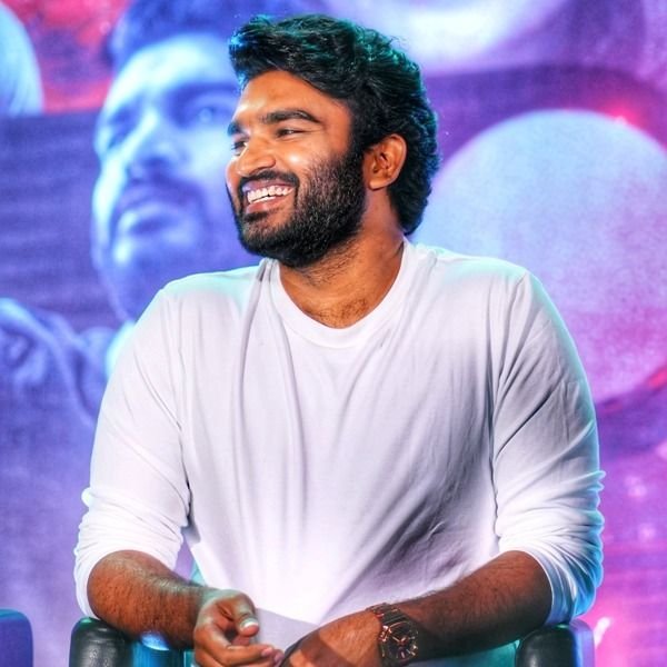 ਕਿਰਨ ਅਬਾਵਰਮ ਵਿਕੀ, ਕੱਦ, ਉਮਰ, ਪ੍ਰੇਮਿਕਾ, ਪਰਿਵਾਰ, ਜੀਵਨੀ ਅਤੇ ਹੋਰ