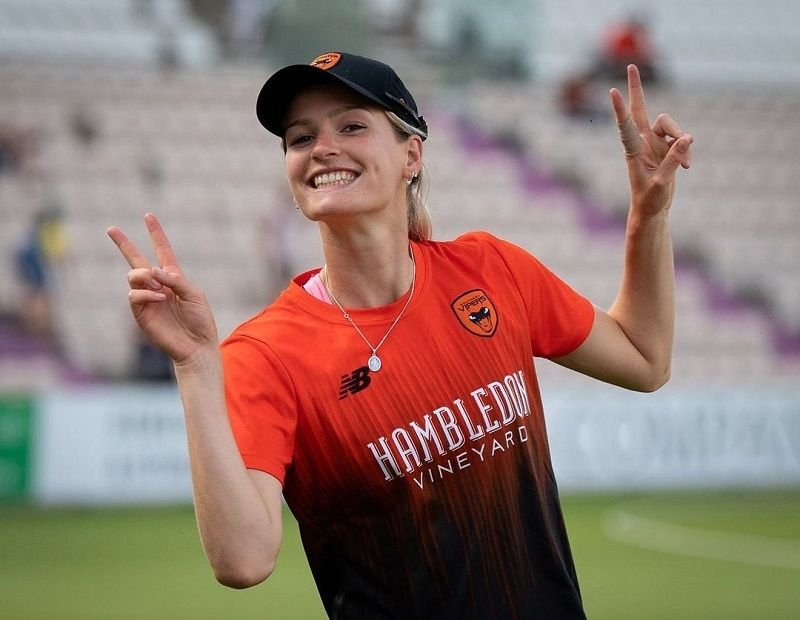 ਲੌਰੇਨ ਬੈੱਲ ਵਿਕੀ, ਕੱਦ, ਉਮਰ, ਪਰਿਵਾਰ, ਜੀਵਨੀ ਅਤੇ ਹੋਰ