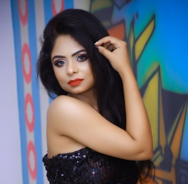 ਰਿਤਿਕਾ ਗੁਪਤਾ ਵਿਕੀ, ਉਮਰ, ਪਤੀ, ਪਰਿਵਾਰ, ਜੀਵਨੀ ਅਤੇ ਹੋਰ