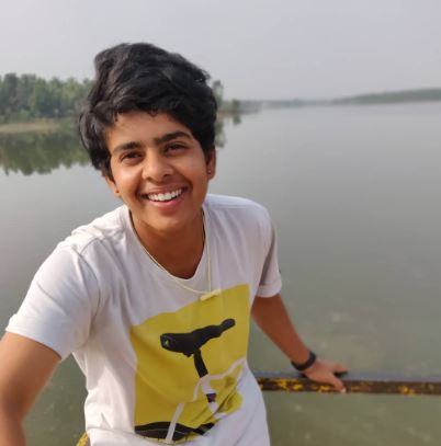 ਸਾਹਨਾ ਪਵਾਰ ਵਿਕੀ, ਕੱਦ, ਉਮਰ, ਬੁਆਏਫ੍ਰੈਂਡ, ਪਰਿਵਾਰ, ਜੀਵਨੀ ਅਤੇ ਹੋਰ