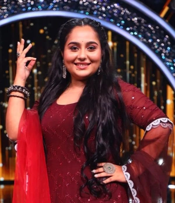 ਦੇਬੋਸ਼ਮਿਤਾ ਰਾਏ (ਇੰਡੀਅਨ ਆਈਡਲ 13) ਵਿਕੀ, ਬੁਆਏਫ੍ਰੈਂਡ, ਪਰਿਵਾਰ, ਜੀਵਨੀ ਅਤੇ ਹੋਰ