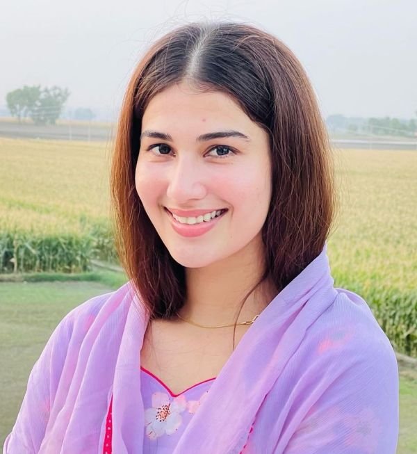 ਪਰੀ ਪੰਧੇਰ ਵਿਕੀ, ਕੱਦ, ਉਮਰ, ਬੁਆਏਫ੍ਰੈਂਡ, ਪਰਿਵਾਰ, ਜੀਵਨੀ ਅਤੇ ਹੋਰ