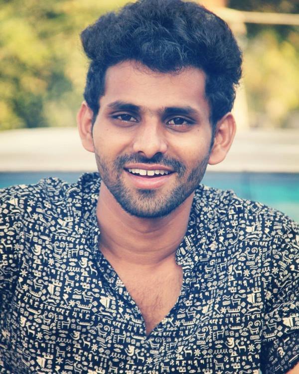 ਸਦਾ ਐਮ ਹੁਸੈਨ ਵਿਕੀ, ਕੱਦ, ਉਮਰ, ਪ੍ਰੇਮਿਕਾ, ਪਰਿਵਾਰ, ਜੀਵਨੀ ਅਤੇ ਹੋਰ ਬਹੁਤ ਕੁਝ