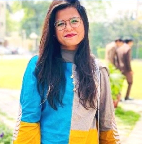 ਸਨਾ ਰਾਮਚੰਦ ਗੁਲਵਾਨੀ ਵਿਕੀ, ਉਮਰ, ਬੁਆਏਫ੍ਰੈਂਡ, ਪਤੀ, ਪਰਿਵਾਰ, ਜੀਵਨੀ ਅਤੇ ਹੋਰ