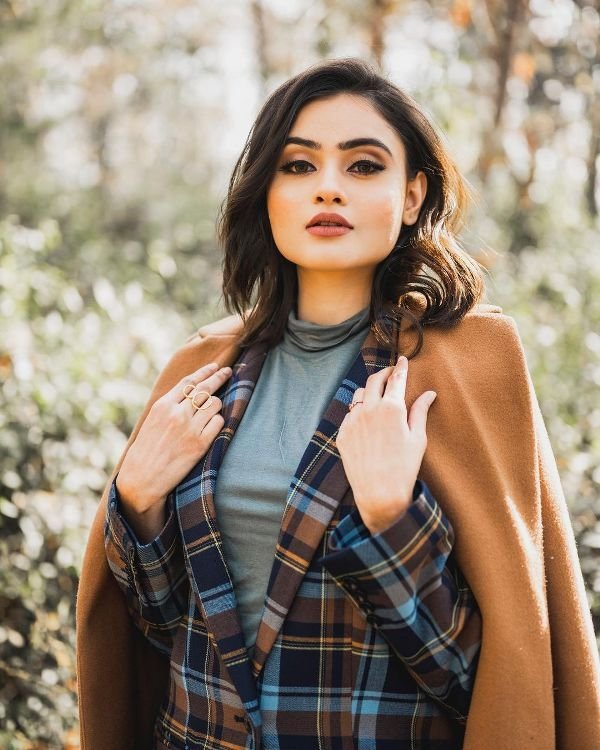 ਜਾਨਕੀ ਬੋਦੀਵਾਲਾ ਕੱਦ, ਉਮਰ, ਬੁਆਏਫ੍ਰੈਂਡ, ਪਰਿਵਾਰ, ਜੀਵਨੀ ਅਤੇ ਹੋਰ ਬਹੁਤ ਕੁਝ