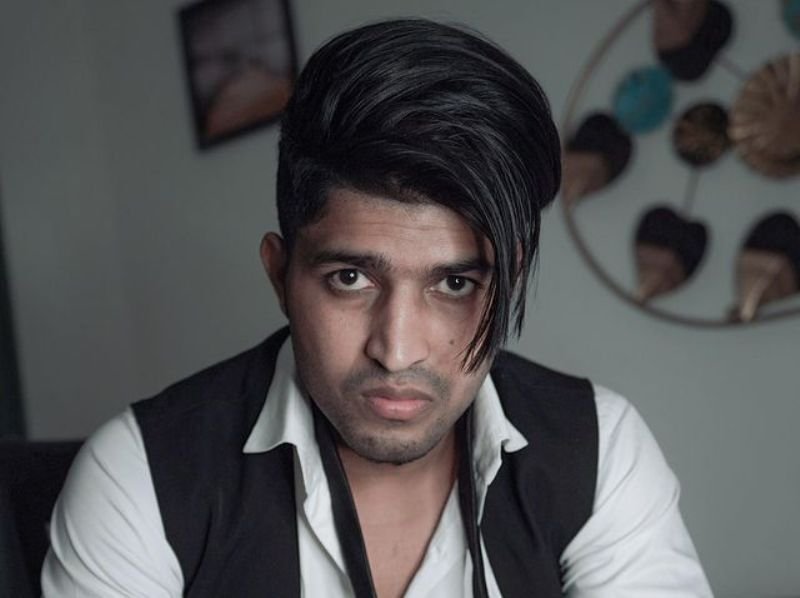 ਥਾਰਾ ਭਾਈ ਜੋਗਿੰਦਰ ਵਿਕੀ, ਉਮਰ, ਪਤਨੀ, ਪਰਿਵਾਰ, ਜੀਵਨੀ ਅਤੇ ਹੋਰ