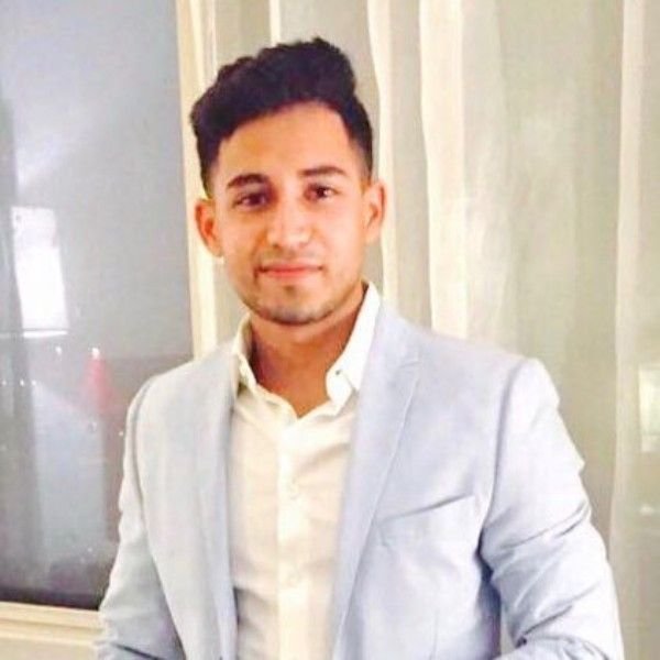 ਵੇਦਾਂਤ ਸਾਰਦਾ (ਕ੍ਰਿਸ਼ਨ ਭੱਟ ਦਾ ਪਤੀ) ਵਿਕੀ, ਕੱਦ, ਉਮਰ, ਪਰਿਵਾਰ, ਜੀਵਨੀ ਅਤੇ ਹੋਰ ਬਹੁਤ ਕੁਝ