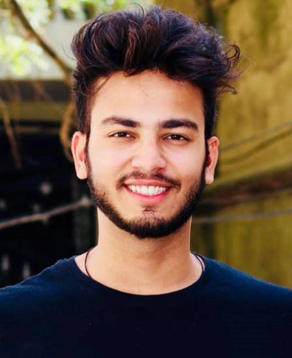 ਐਲਵੀਸ਼ ਯਾਦਵ (YouTuber) ਵਿਕੀ, ਉਮਰ, ਪ੍ਰੇਮਿਕਾ, ਪਰਿਵਾਰ, ਜੀਵਨੀ ਅਤੇ ਹੋਰ