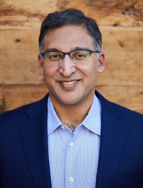 ਨੀਲ ਕਾਤਿਆਲ ਵਿਕੀ, ਉਮਰ, ਜਾਤ, ਪਤਨੀ, ਬੱਚੇ, ਪਰਿਵਾਰ, ਜੀਵਨੀ ਅਤੇ ਹੋਰ