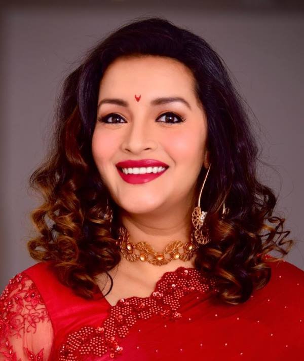 ਰੇਣੂ ਦੇਸਾਈ (ਪਵਨ ਕਲਿਆਣ ਦੀ ਪਤਨੀ) ਕੱਦ, ਉਮਰ, ਪਤੀ, ਪਰਿਵਾਰ, ਜੀਵਨੀ ਅਤੇ ਹੋਰ ਬਹੁਤ ਕੁਝ