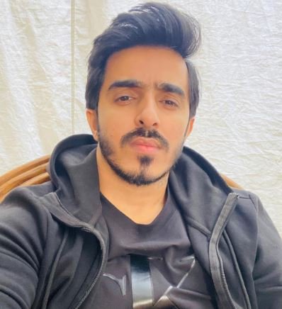 ਵਿਸ਼ਾਲ ਸਿੰਘ ਵਿਕੀ, ਕੱਦ, ਉਮਰ, ਪ੍ਰੇਮਿਕਾ, ਪਰਿਵਾਰ, ਜੀਵਨੀ ਅਤੇ ਹੋਰ