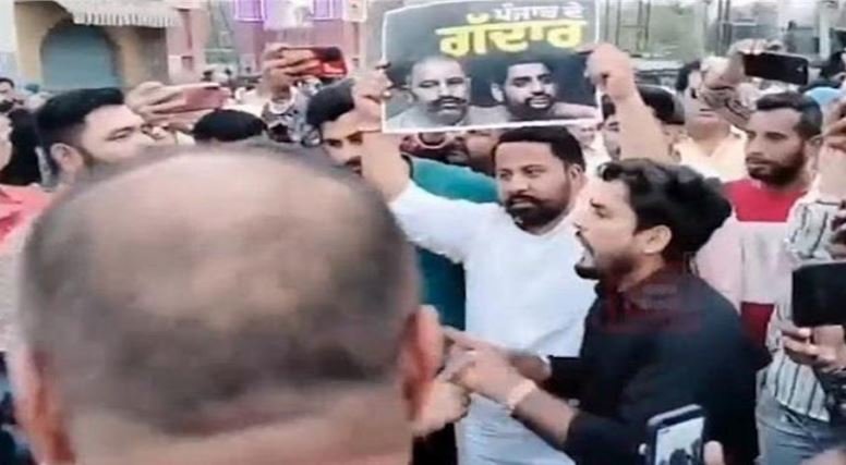 ਸੁਸ਼ੀਲ ਰਿੰਕੂ ਅਤੇ ਸ਼ੀਤਲ ਅੰਗੁਰਾਲ ਖ਼ਿਲਾਫ਼ ਪ੍ਰਦਰਸ਼ਨ ਕਰਨ ਵਾਲਿਆਂ ਖ਼ਿਲਾਫ਼ ਪੁਲੀਸ ਕਾਰਵਾਈ