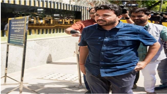 ਦਿੱਲੀ ਦੇ ਆਬਕਾਰੀ ਨੀਤੀ ਘੁਟਾਲੇ ‘ਚ ਕੇਜਰੀਵਾਲ ਦੇ PA ਤੇ ਆਪ ਵਿਧਾਇਕ ਦੁਰਗੇਸ਼ ਪਾਠਕ ਤੋਂ ਛੇ ਘੰਟੇ ਪੁੱਛਗਿੱਛ