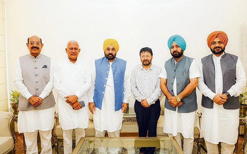 New ministers meet CM