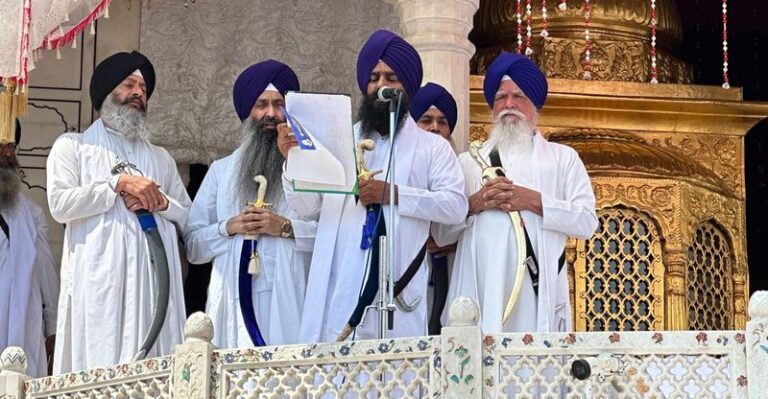 ਅਮਰਜੀਤ ਸਿੰਘ ਚਾਵਲਾ ‘ਤੇ ਕੁੱਟਮਾਰ ਕਰਨ ਵਾਲੇ ਮਲਕੀਤ ਸਿੰਘ ਨੇ ਆਪਣੇ ਆਪ ਨਾਲ ਗੱਲ ਕੀਤੀ ਹੈ।