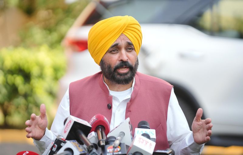 ਮੁੱਖ ਮੰਤਰੀ ਭਗਵੰਤ ਮਾਨ ਨੇ ਕਿਹਾ ਕਿ ਉਨ੍ਹਾਂ ਨੇ ਆਪਣੇ ਅਹੁਦੇ ਵੱਲ ਧਿਆਨ ਦਿੱਤਾ ਹੈ।
