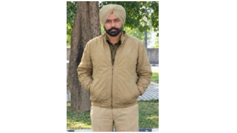 ਏਐਸਆਈ ਹਰਜੀਤ ਸਿੰਘ ਨੇ ਉਨ੍ਹਾਂ ਸਾਰੇ ਲੋਕਾਂ ਨੂੰ ਬਿਆਨ ਜਾਰੀ ਕੀਤਾ ਹੈ ਜਿਨ੍ਹਾਂ ਨਾਲ ਉਹ ਕੰਮ ਕਰਦਾ ਹੈ।