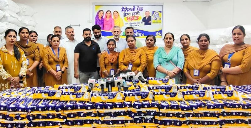 ਹਰ ਮਹੀਨੇ ਡੇਢ ਲੱਖ ਸੈਨੇਟਰੀ ਪੈਡ ਵੰਡੇਗੀ ਉਮੀਦ ਫਾਊਂਡੇਸ਼ਨ