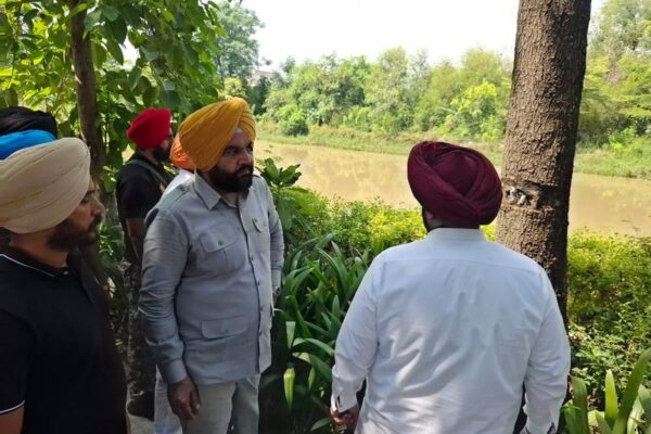 ਸੁਲਤਾਨਵਿੰਡ ਨਹਿਰ ਦਾ ਪਾਣੀ ਰਿਹਾਇਸ਼ੀ ਇਲਾਕਿਆਂ ਵਿੱਚ ਦਾਖਲ ਹੋਇਆ
