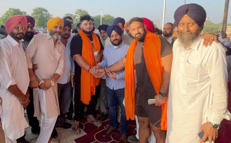 ਦੰਗਲ: ਍਍ਨাাারারাাাাাাাাাাাাাা-ਾਾਾਾਾ-