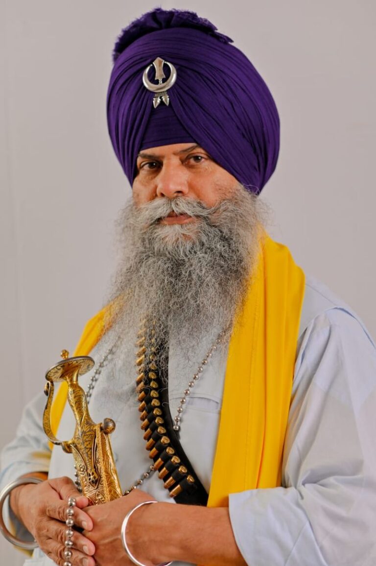 ਬਾਬਾ ਬਲਬੀਰ ਸਿੰਘ ਵੱਲੋਂ ਬੇਅਦਬੀ ਦੀ ਨਿਖੇਧੀ