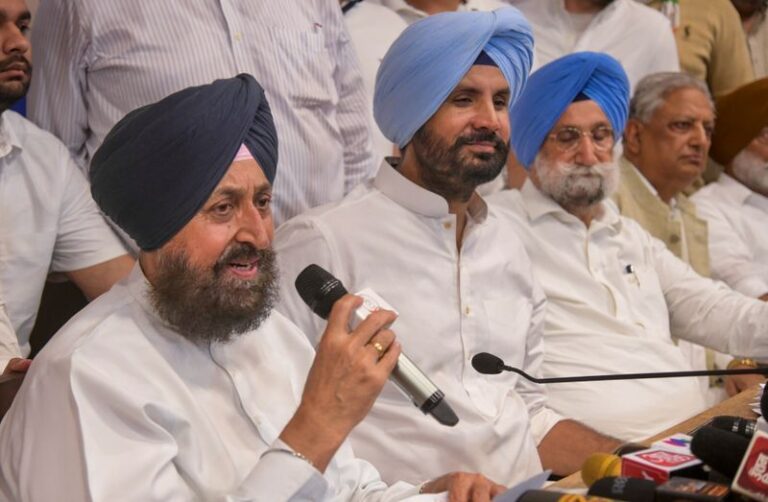 ਰਾਜਾ ਵੜਿੰਗ ਤੋਂ ਬਾਅਦ ਕੌਣ? ਪੰਜਾਬ ਦੇ ਆਗੂਆਂ ਦਾ ਰਾਹੁਲ ਅਤੇ ਖੜਗੇ ਕੋਲ ਦਿੱਲੀ ’ਚ ਡੇਰਾ