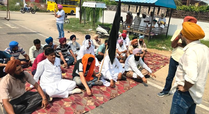 ਮੁੱਖ ਮੰਤਰੀ ਦੀ ਕੋਠੀ ਨੇੜੇ ਮੋਹਣਜੀਤ ਇਨਸਾਫ਼ ਕਮੇਟੀ ਵੱਲੋਂ ਧਰਨਾ