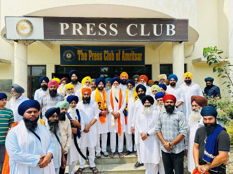 ਸੰਸਦ ਮੈਂਬਰ ਅੰਮ੍ਰਿਤਪਾਲ ਸਿੰਘ ਨੇ ਕਿਹਾ ਕਿ ਪਾਰਟੀ ਲਈ ਉਨ੍ਹਾਂ ਨੇ ਆਪਣਾ ਅਹੁਦਾ ਸੰਭਾਲਿਆ ਹੈ।