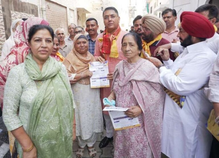 ‘ਆਪ’ ਸਰਕਾਰ ਦੇ ਕੰਮਾਂ ਬਾਰੇ ਘਰ-ਘਰ ਜਾ ਕੇ ਦੱਸਾਂਗੇ: ਅਰੋੜਾ
