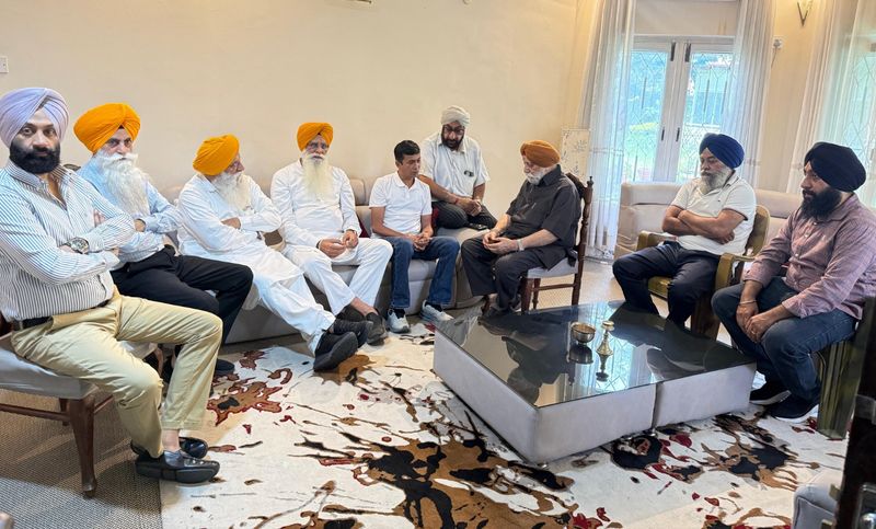 ਨੇਪਾਲ ਹੜ੍ਹ: ਸ਼੍ਰੋਮਣੀ ਕਮੇਟੀ ਲਈ ਹੜ੍ਹ ਦੀ ਸਥਿਤੀ ਵਿੱਚ ਹੜ੍ਹ ਆ ਗਿਆ ਹੈ। ਪ੍ਰਧਾਨ ਮੰਤਰੀ ਦਫ਼ਤਰ ਨੇ ਆਪਣੇ ਕਰਮਚਾਰੀਆਂ ਲਈ ਇੱਕ ਵਿਸ਼ੇਸ਼ ਯੋਜਨਾ ਬਣਾਈ ਹੈ।