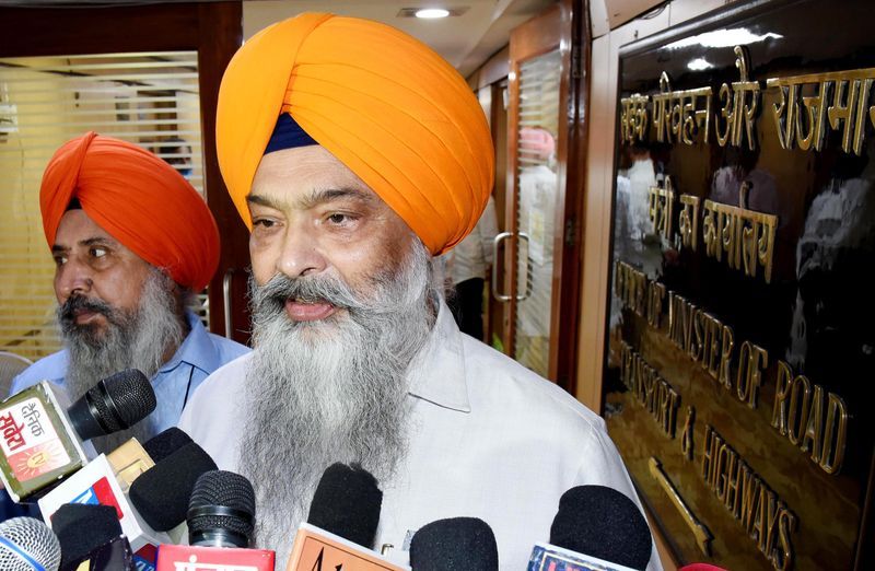ਅਕਾਲੀ-ਭਾਜਪਾ ਪ੍ਰਧਾਨ ਨੇ ਇਕ ਵਾਰ ਫਿਰ ਅਕਾਲੀ ਦਲ ਨਾਲ ਆਪਣਾ ਅਹੁਦਾ ਜਿੱਤ ਲਿਆ ਹੈ।